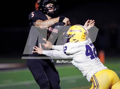 Thumbnail 2 in Grand Saline vs Edgewood photogallery.