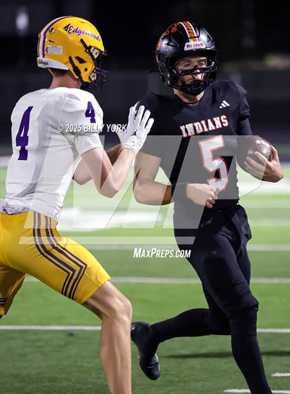 Thumbnail 3 in Grand Saline vs Edgewood photogallery.