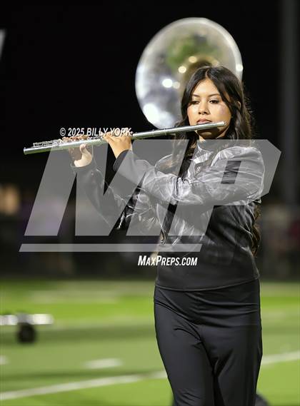 Thumbnail 2 in Grand Saline vs Edgewood photogallery.