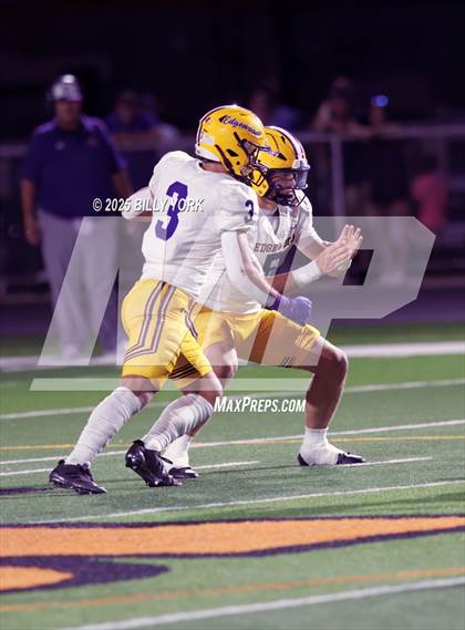 Thumbnail 2 in Grand Saline vs Edgewood photogallery.