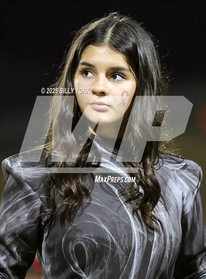 Thumbnail 3 in Grand Saline vs Edgewood photogallery.