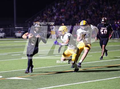 Thumbnail 1 in Grand Saline vs Edgewood photogallery.