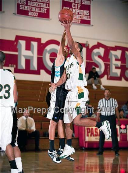 Thumbnail 3 in Canyon Springs vs Cajon (Rose City Round Ball Classic) photogallery.