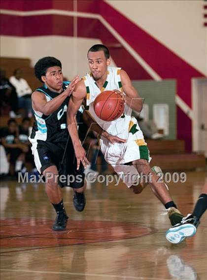 Thumbnail 3 in Canyon Springs vs Cajon (Rose City Round Ball Classic) photogallery.