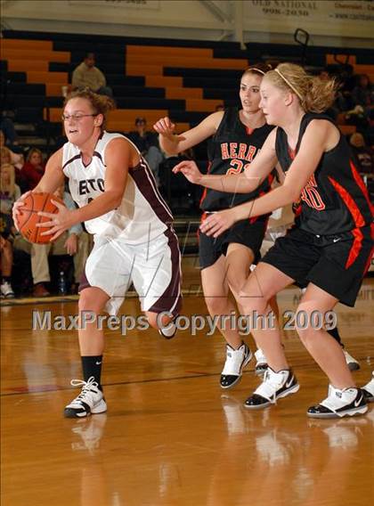 Thumbnail 1 in Benton vs. Herrin photogallery.