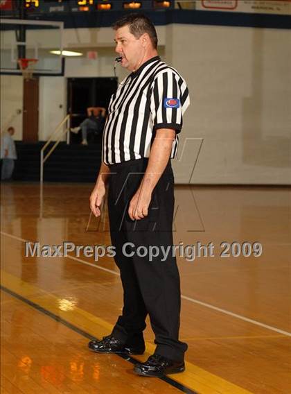 Thumbnail 2 in Benton vs. Herrin photogallery.