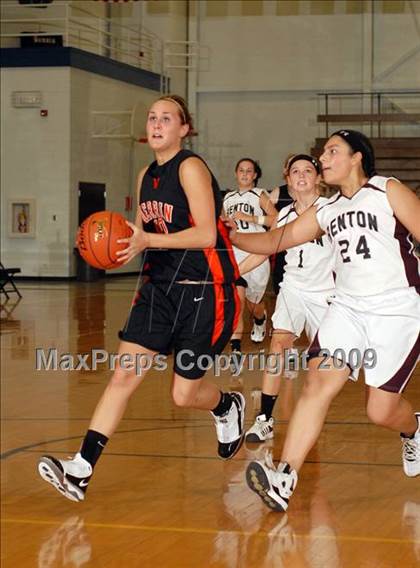 Thumbnail 3 in Benton vs. Herrin photogallery.