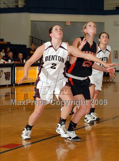 Thumbnail 3 in Benton vs. Herrin photogallery.