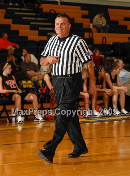 Thumbnail 1 in Benton vs. Herrin photogallery.