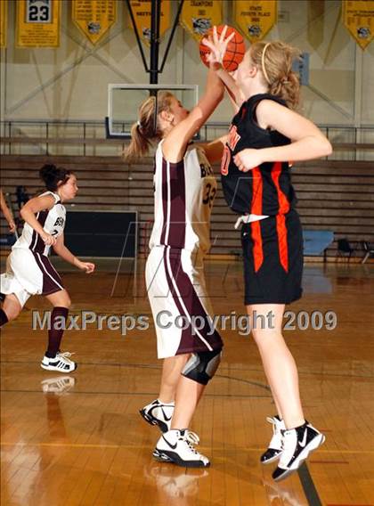 Thumbnail 3 in Benton vs. Herrin photogallery.