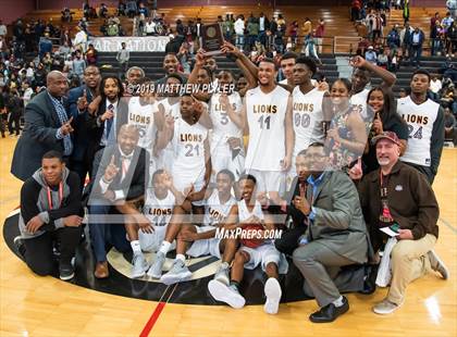 Thumbnail 2 in West Charlotte vs. R.J. Reynolds (NCHSAA Western Regional Final) photogallery.