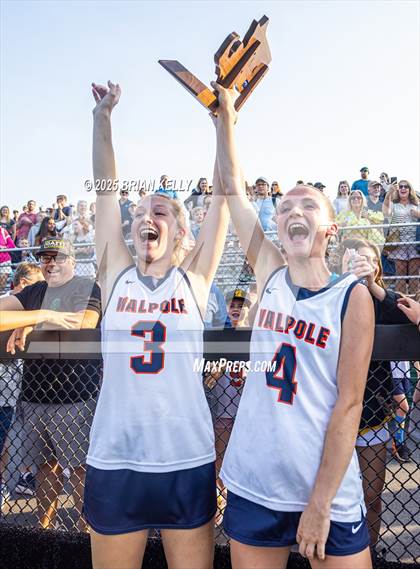 Thumbnail 2 in Walpole vs Reading Memorial (MIAA Division 2 Final) photogallery.