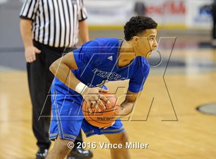 Thumbnail 1 in Federal Way vs Curtis (4A SPSL Tournament) photogallery.