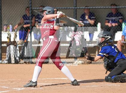 Thumbnail 3 in Honeoye @ Caledonia-Mumford (NYSPHSAA Section V Class C2 Quarterfinal) photogallery.