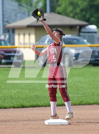 Thumbnail 3 in Honeoye @ Caledonia-Mumford (NYSPHSAA Section V Class C2 Quarterfinal) photogallery.