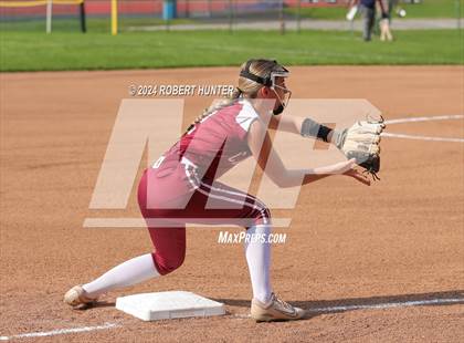 Thumbnail 1 in Honeoye @ Caledonia-Mumford (NYSPHSAA Section V Class C2 Quarterfinal) photogallery.