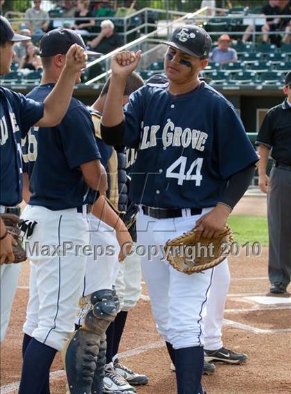 Thumbnail 2 in St. Mary's vs. Elk Grove (CIF SJS D1 Final - Game 2) photogallery.