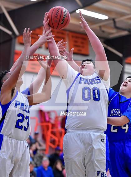 Thumbnail 3 in Paris vs Jessieville (AAA 3A 2nd Round Conference Playoff) photogallery.