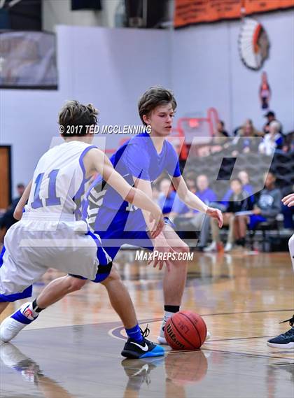 Thumbnail 2 in Paris vs Jessieville (AAA 3A 2nd Round Conference Playoff) photogallery.