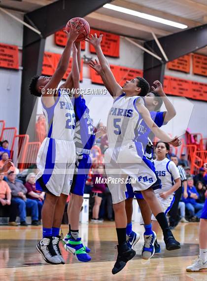 Thumbnail 1 in Paris vs Jessieville (AAA 3A 2nd Round Conference Playoff) photogallery.