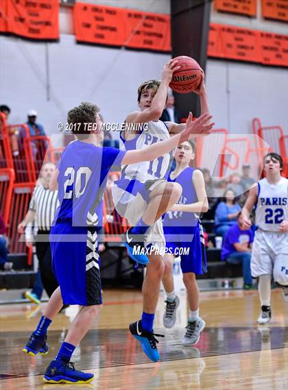 Thumbnail 3 in Paris vs Jessieville (AAA 3A 2nd Round Conference Playoff) photogallery.