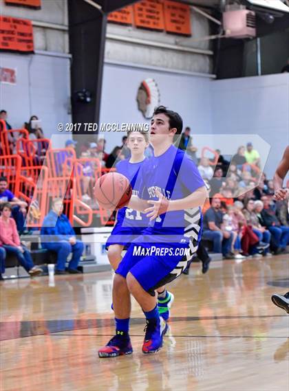 Thumbnail 2 in Paris vs Jessieville (AAA 3A 2nd Round Conference Playoff) photogallery.