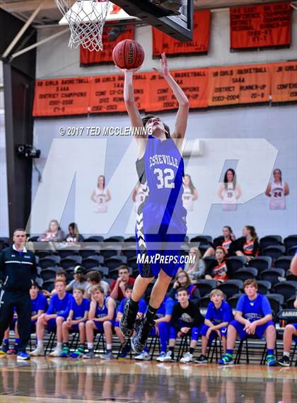 Thumbnail 2 in Paris vs Jessieville (AAA 3A 2nd Round Conference Playoff) photogallery.