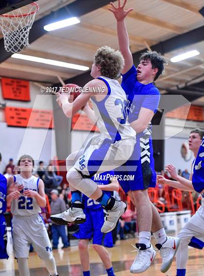Thumbnail 3 in Paris vs Jessieville (AAA 3A 2nd Round Conference Playoff) photogallery.