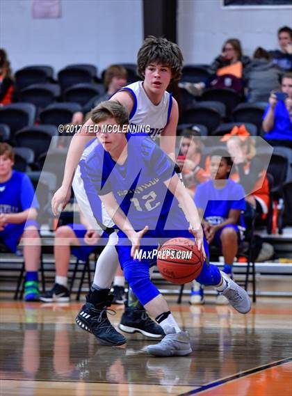 Thumbnail 1 in Paris vs Jessieville (AAA 3A 2nd Round Conference Playoff) photogallery.