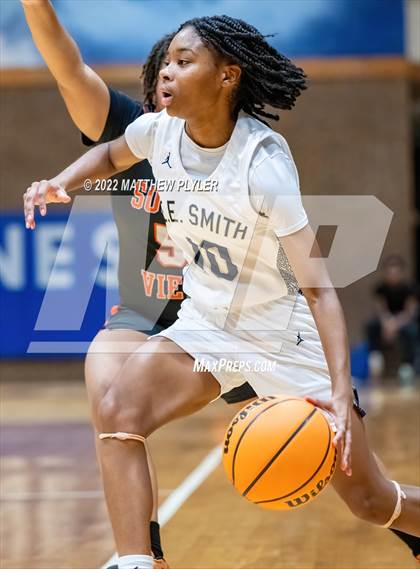 Thumbnail 3 in E.E. Smith vs. South View (Cumberland County Holiday Classic) photogallery.