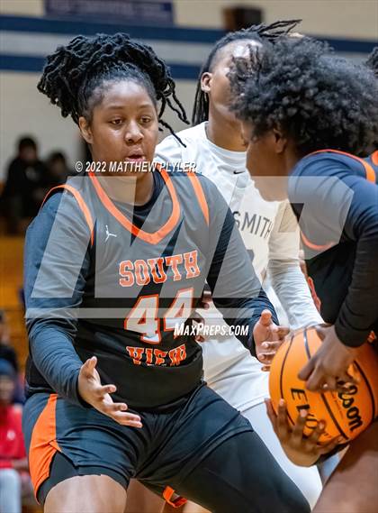 Thumbnail 1 in E.E. Smith vs. South View (Cumberland County Holiday Classic) photogallery.