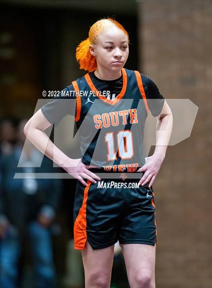 Thumbnail 3 in E.E. Smith vs. South View (Cumberland County Holiday Classic) photogallery.
