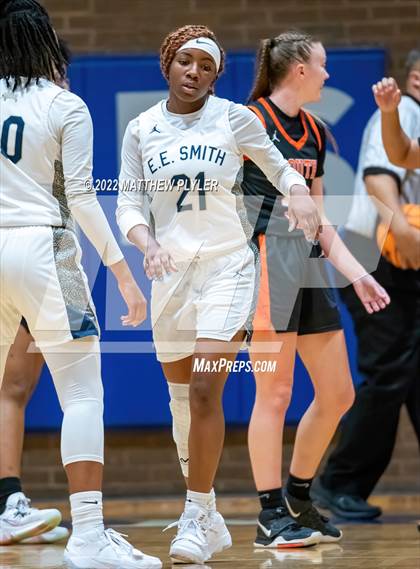Thumbnail 1 in E.E. Smith vs. South View (Cumberland County Holiday Classic) photogallery.
