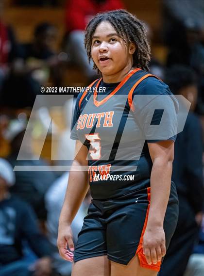 Thumbnail 1 in E.E. Smith vs. South View (Cumberland County Holiday Classic) photogallery.