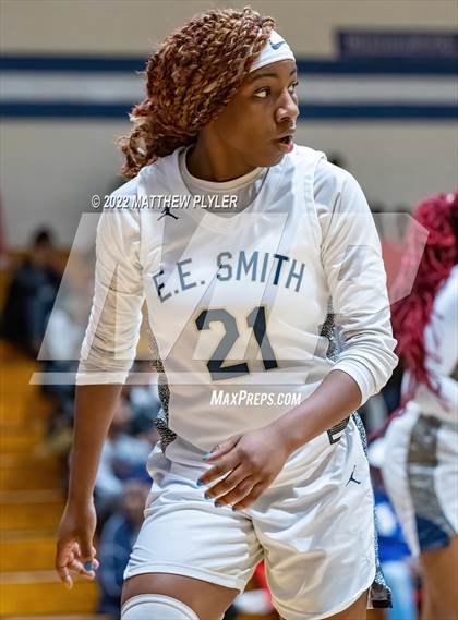 Thumbnail 2 in E.E. Smith vs. South View (Cumberland County Holiday Classic) photogallery.