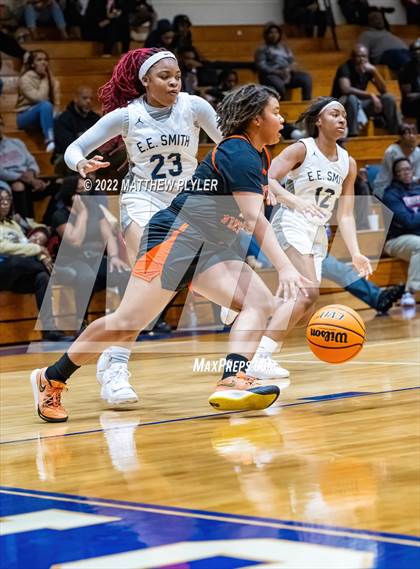 Thumbnail 3 in E.E. Smith vs. South View (Cumberland County Holiday Classic) photogallery.
