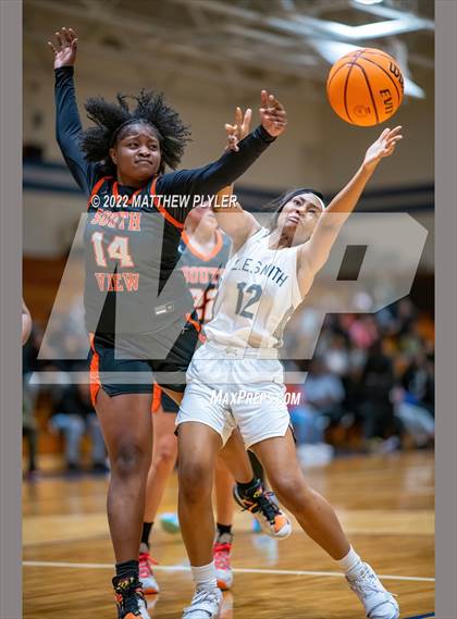 Thumbnail 3 in E.E. Smith vs. South View (Cumberland County Holiday Classic) photogallery.