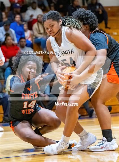 Thumbnail 2 in E.E. Smith vs. South View (Cumberland County Holiday Classic) photogallery.