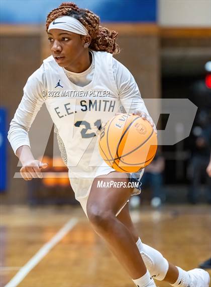 Thumbnail 2 in E.E. Smith vs. South View (Cumberland County Holiday Classic) photogallery.