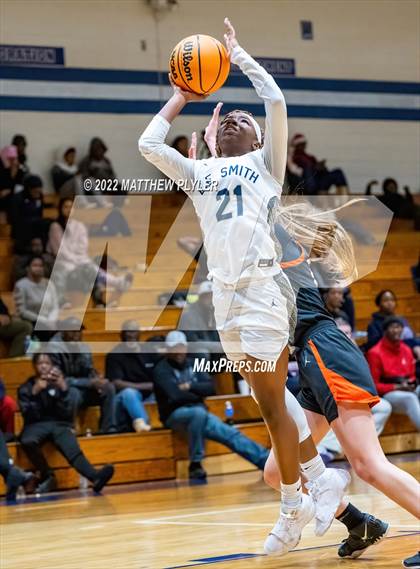 Thumbnail 2 in E.E. Smith vs. South View (Cumberland County Holiday Classic) photogallery.