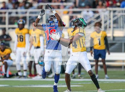 Thumbnail 3 in Kansas vs. Missouri All-Star Game photogallery.