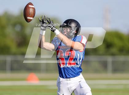 Thumbnail 2 in Kansas vs. Missouri All-Star Game photogallery.