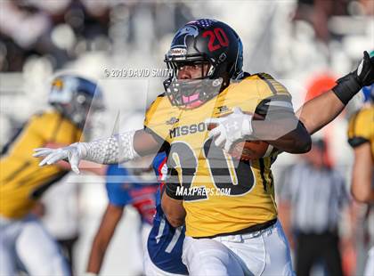 Thumbnail 2 in Kansas vs. Missouri All-Star Game photogallery.