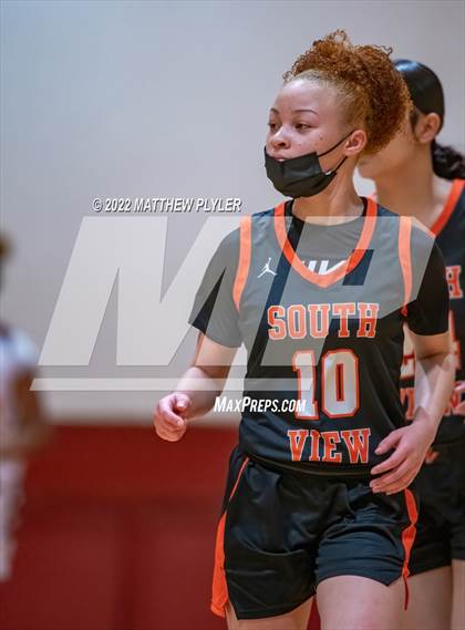 Thumbnail 1 in South View @ Douglas Byrd photogallery.