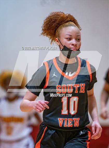 Thumbnail 1 in South View @ Douglas Byrd photogallery.