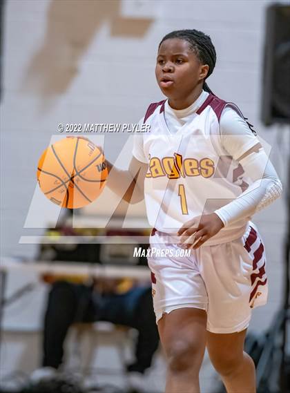 Thumbnail 3 in South View @ Douglas Byrd photogallery.