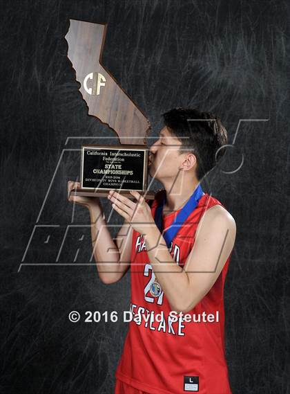 Thumbnail 3 in Harvard-Westlake (CIF State D4 Award Photos) photogallery.