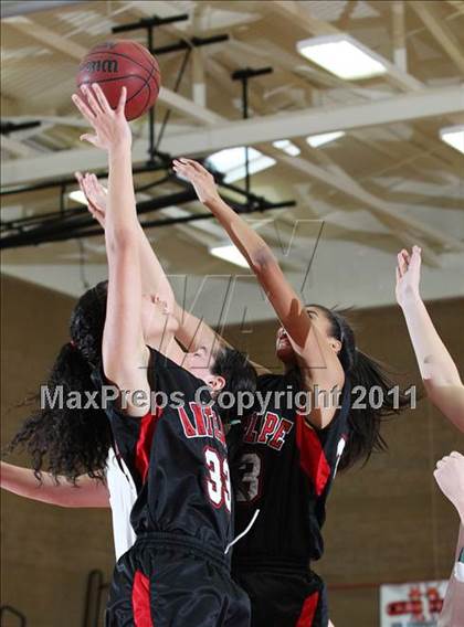 Thumbnail 2 in Granite Bay vs. Antelope (Common Good Classic) photogallery.