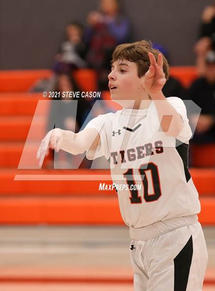 Thumbnail 1 in Roseville vs Union Mine (Tiger Classic) photogallery.