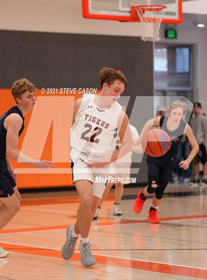 Thumbnail 2 in Roseville vs Union Mine (Tiger Classic) photogallery.